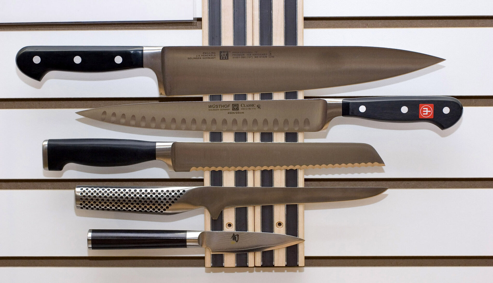 Knives (chef's, paring, serrated)